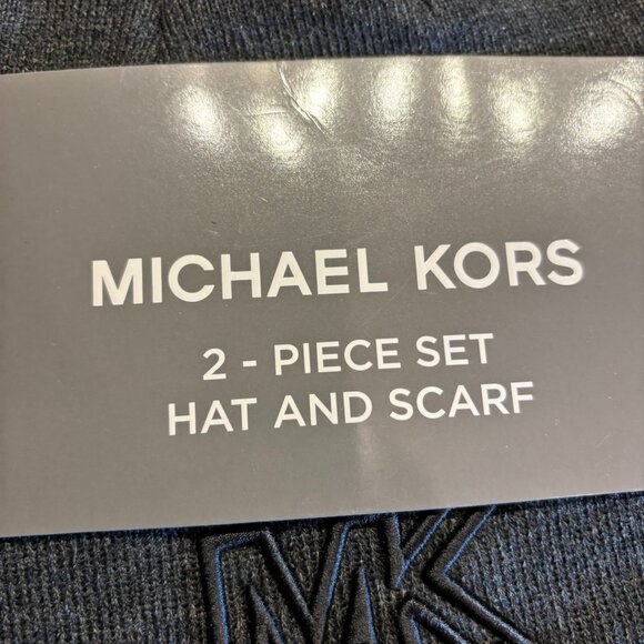 NWT Michael Kors 2 Piece Hat Scarf Set Dark Gray $88 Style 34401C - Picture 4 of 6